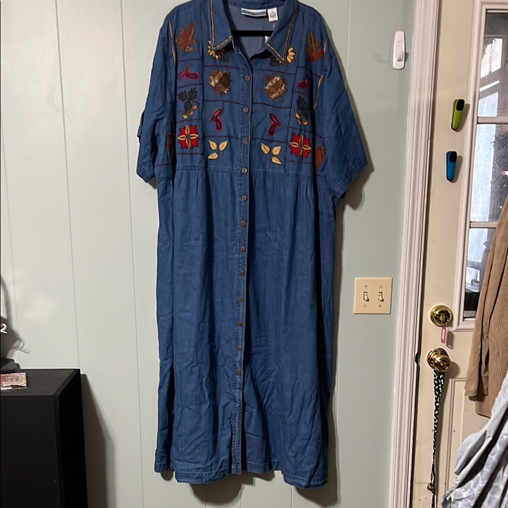 Blue Denim Dress with Fall Embroidery and Notched Collar